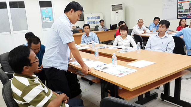 Kỹ năng bán hàng & chăm sóc Khách Hàng chuyên nghiệp - ISUZU (25 & 26.09.2014)